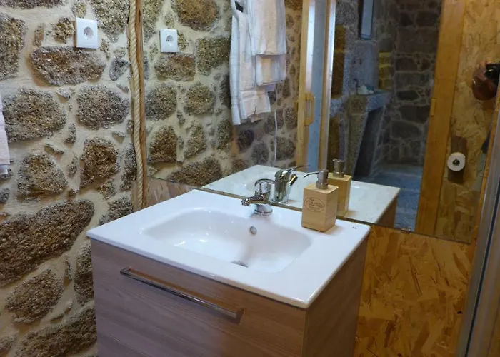 Casas Da Villa- * Monsanto