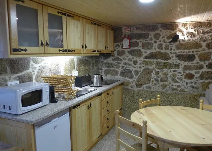 Casas Da Villa- アパート モンサント